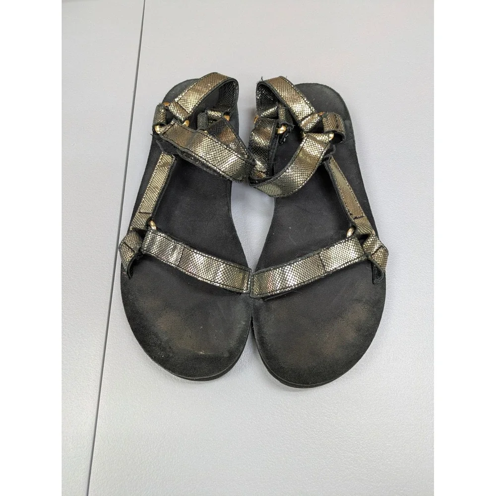 Teva Sandals Womens Size 8 Metallic Gold Strappy‎ Festival Glam Edgy Chic